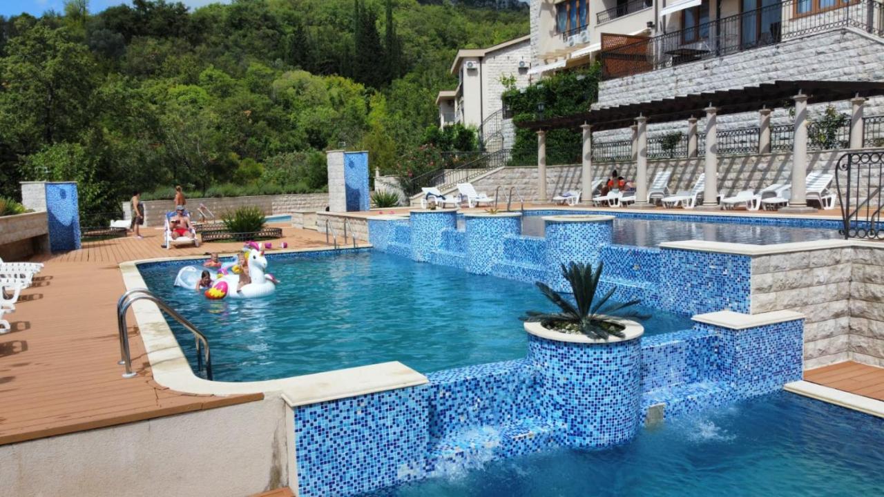 Adria Sea & Mountains Apartment แฮร์เซ็ก-โนวี ภายนอก รูปภาพ