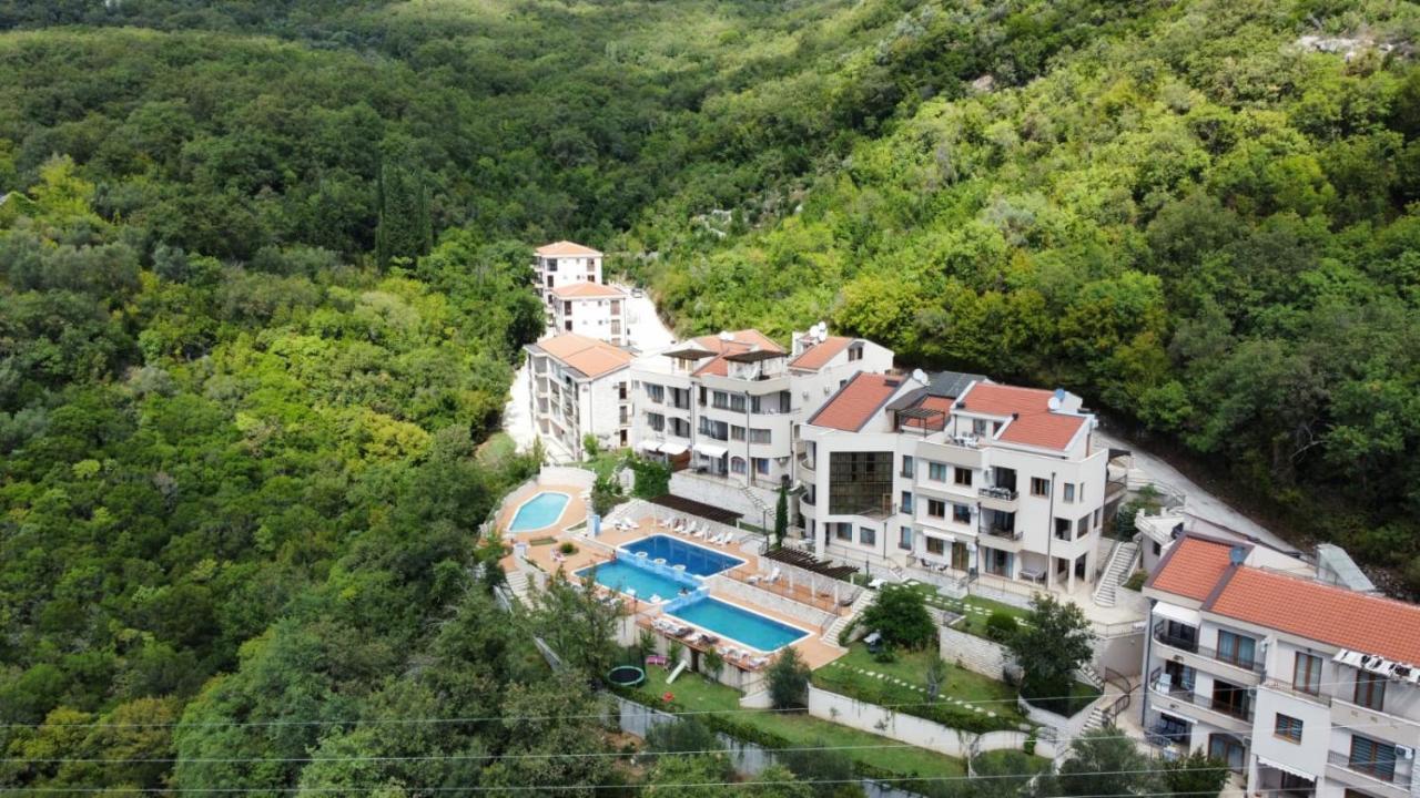 Adria Sea & Mountains Apartment แฮร์เซ็ก-โนวี ภายนอก รูปภาพ